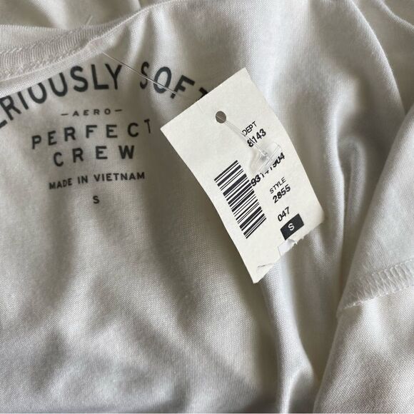 Aero Seriously Soft Perfect Crew Embroidered White Tee Shirt SZ S - Picture 10 of 12